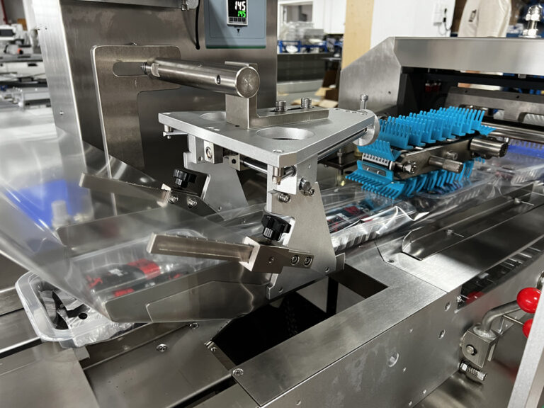 Adjustable Triangle Bag Former