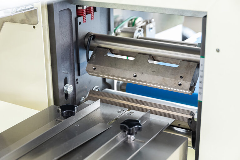 Single, Double or Triple Jaws Designed for Different Product Size